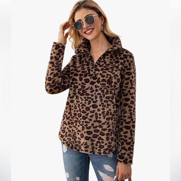 NWOT women’s long sleeve leopard print sweatshirt Sz XL - Picture 4 of 5